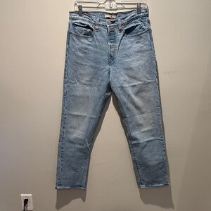 Levi’s Wedgie Straight Light Blue Jeans sz 30